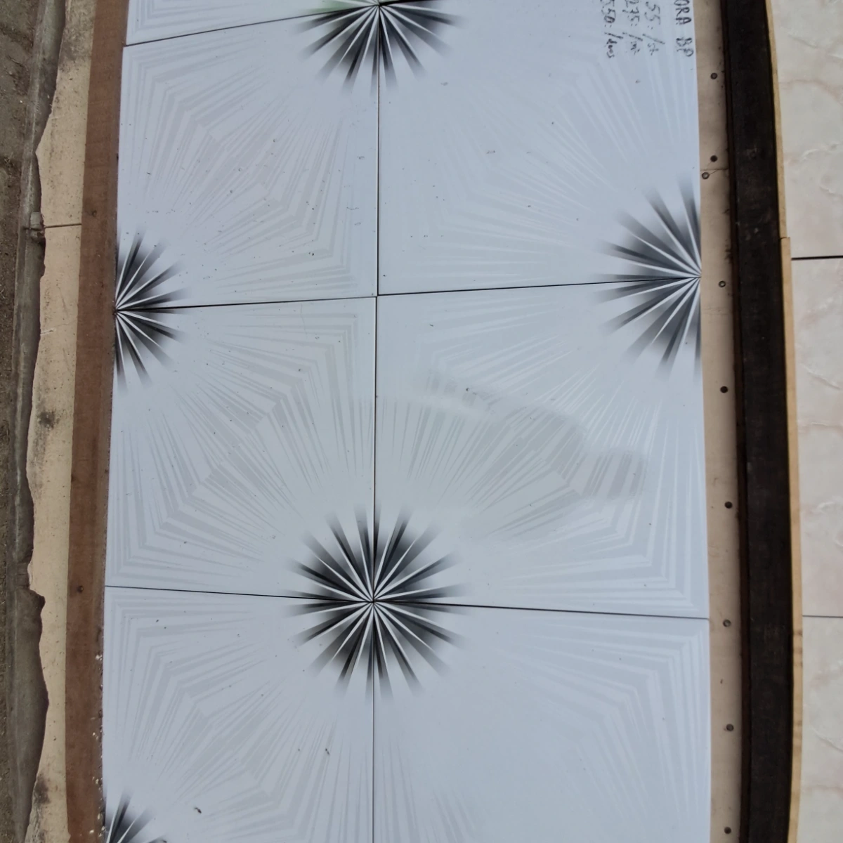 Tegel AURORA BP45 45X45 - 3